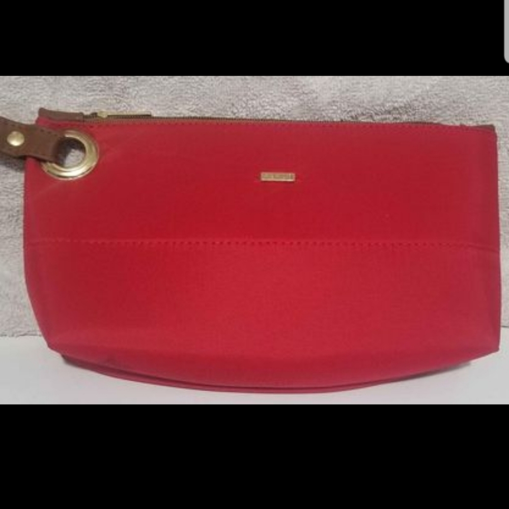 Yayas wristlet mexico